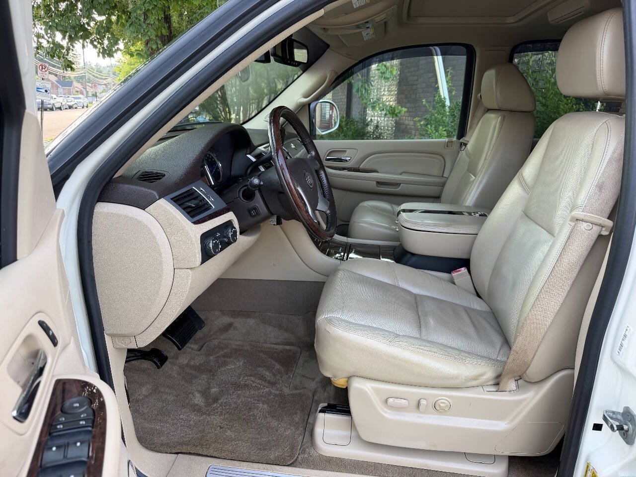 2009 Cadillac Escalade Hybrid Base photo 13