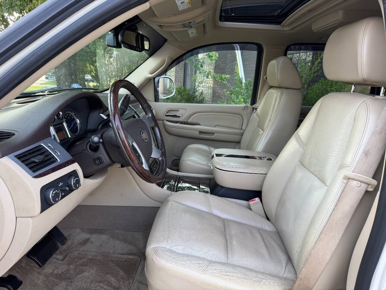 2009 Cadillac Escalade Hybrid Base photo 15
