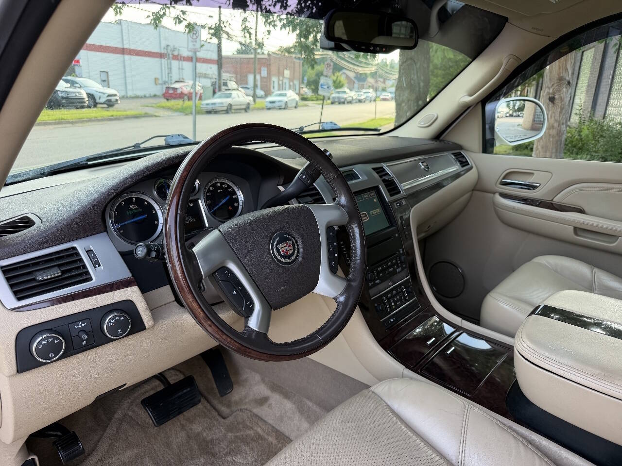 2009 Cadillac Escalade Hybrid Base photo 21
