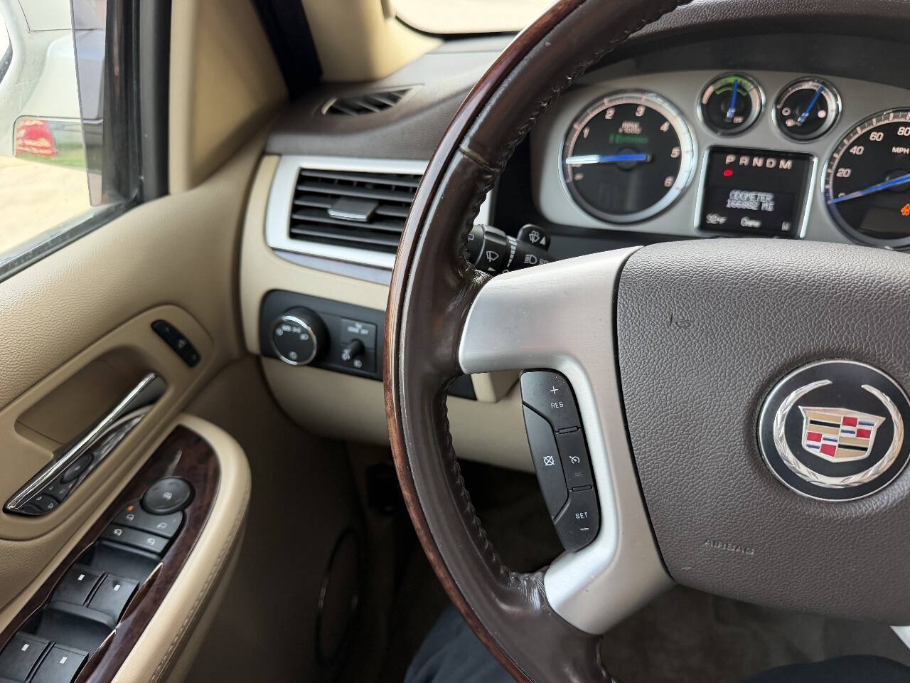 2009 Cadillac Escalade Hybrid Base photo 33