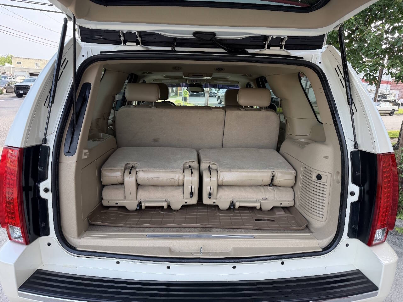 2009 Cadillac Escalade Hybrid Base photo 43
