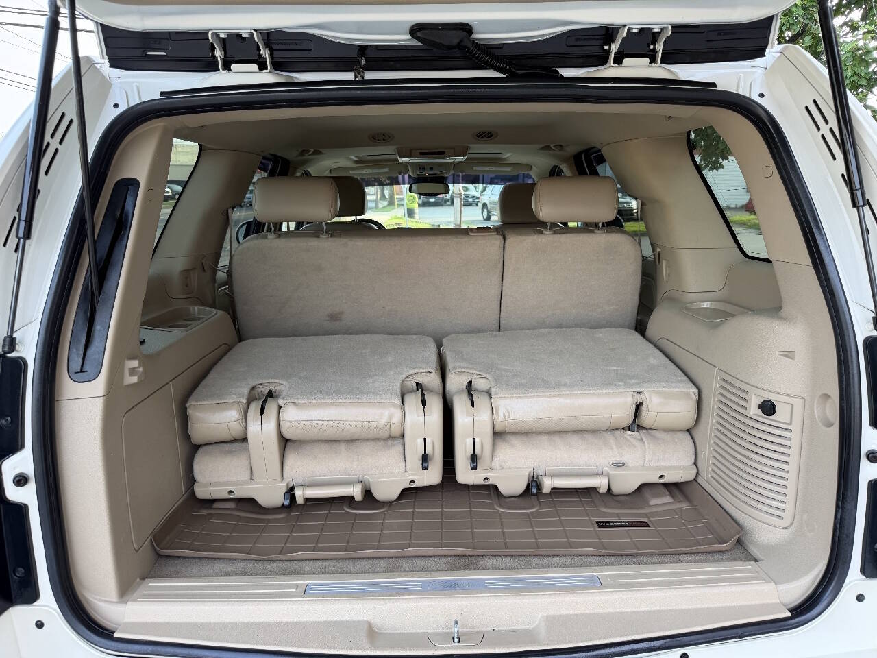 2009 Cadillac Escalade Hybrid Base photo 44
