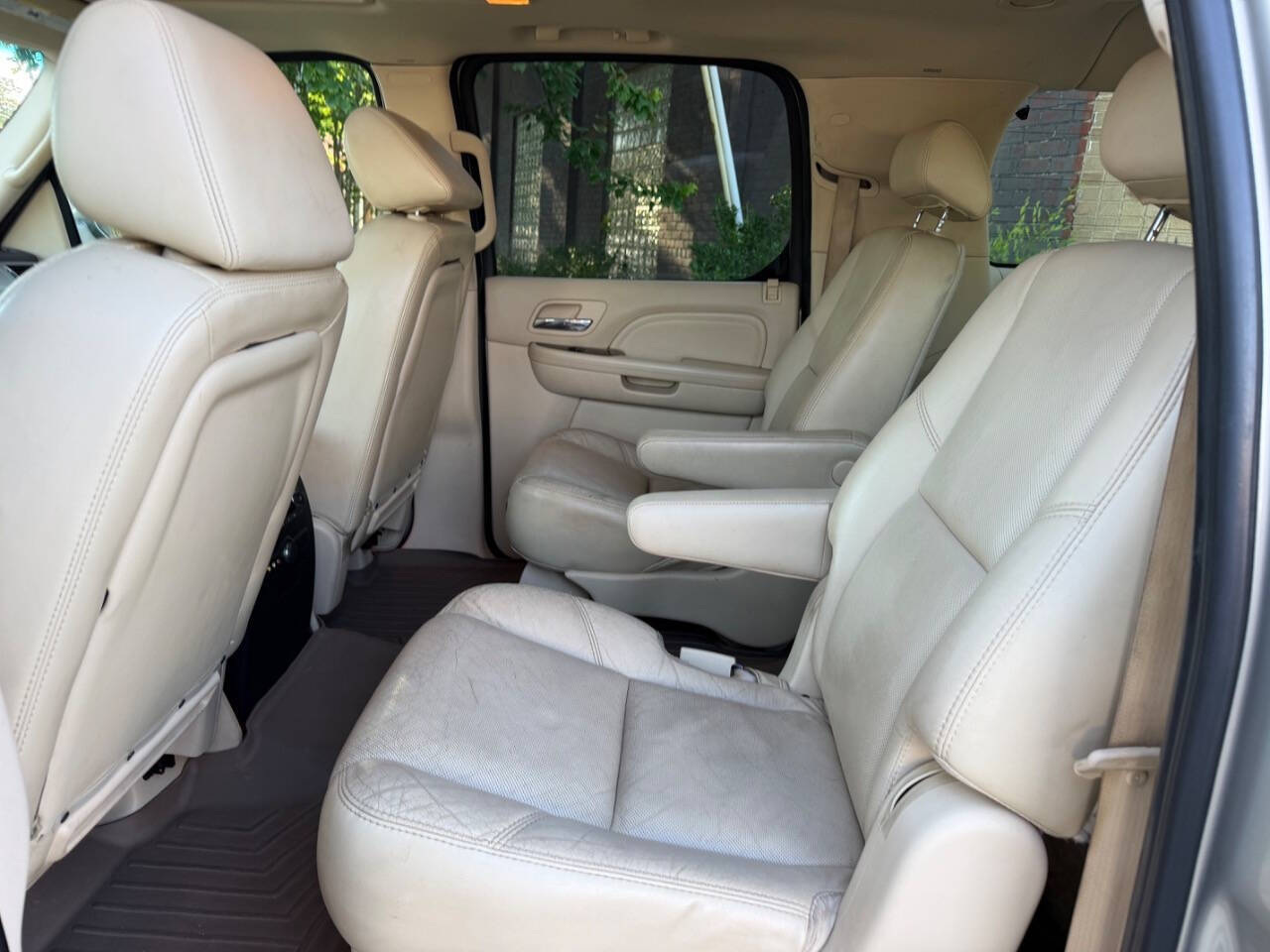 2007 Cadillac Escalade ESV Base SUV photo 38