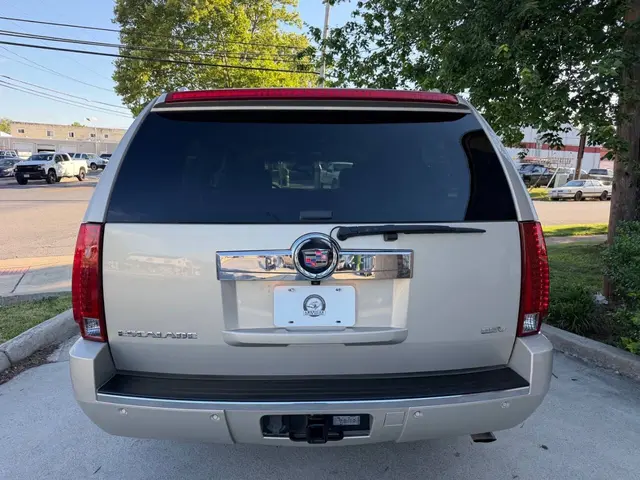 2007 Cadillac Escalade ESV Base SUV photo 7