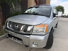 2011 Nissan Titan Crew Cab SL  Pickup 4D 5 1/2 ft photo 1