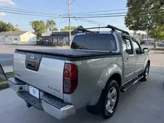 2005 Nissan Frontier Crew Cab LE Pickup 4D 5 ft photo 5
