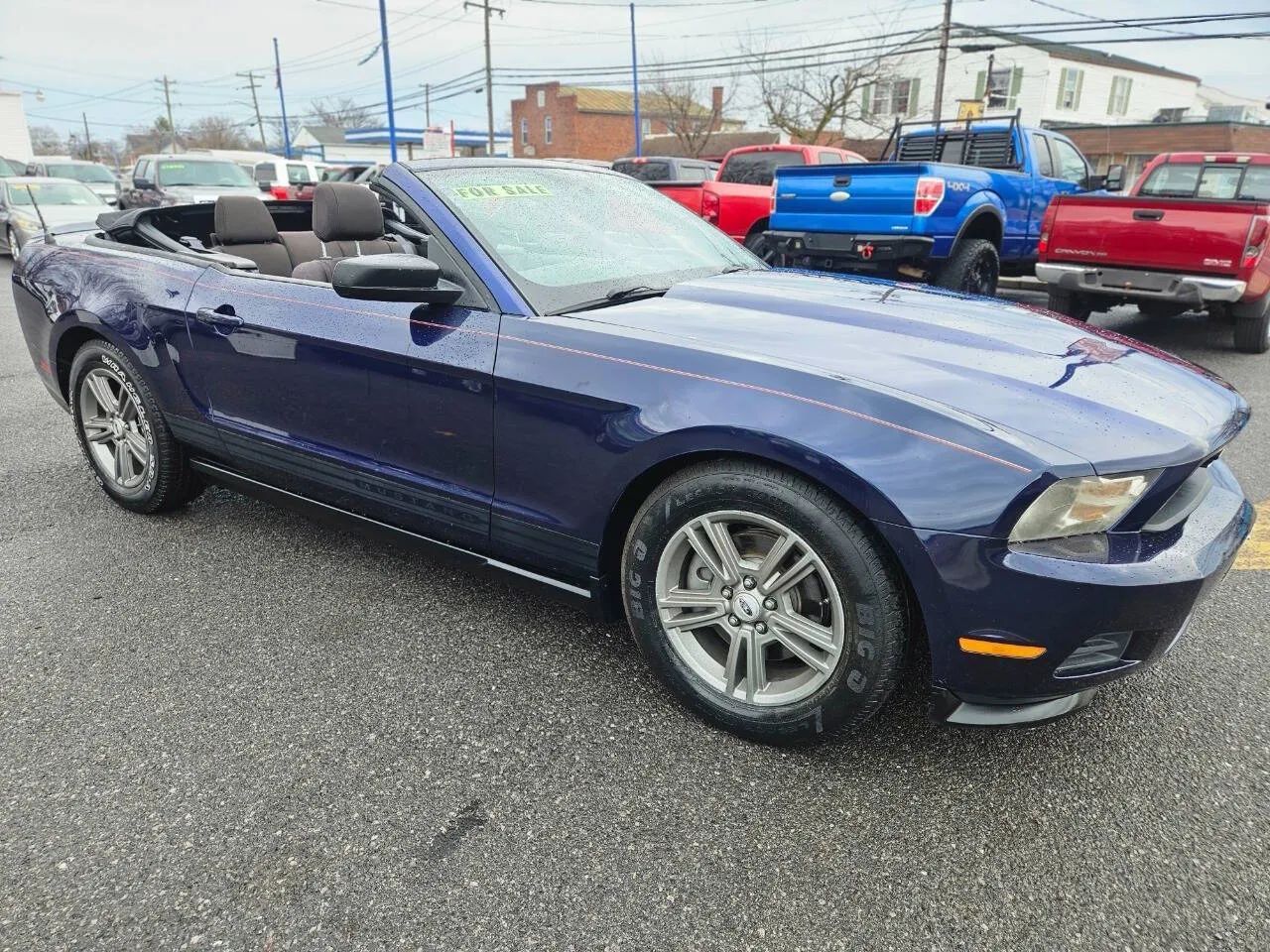 2012 Ford Mustang Convertible 2D photo 14