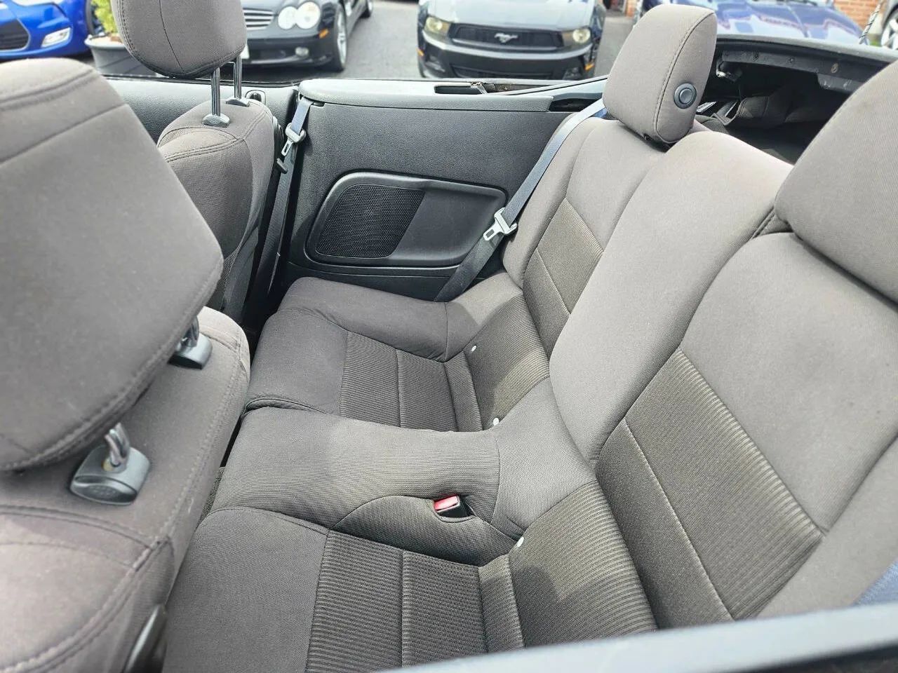 2012 Ford Mustang Convertible 2D photo 18