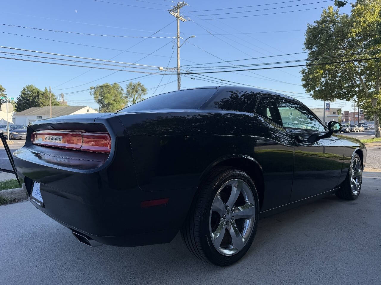 2013 Dodge Challenger SXT Coupe 2D