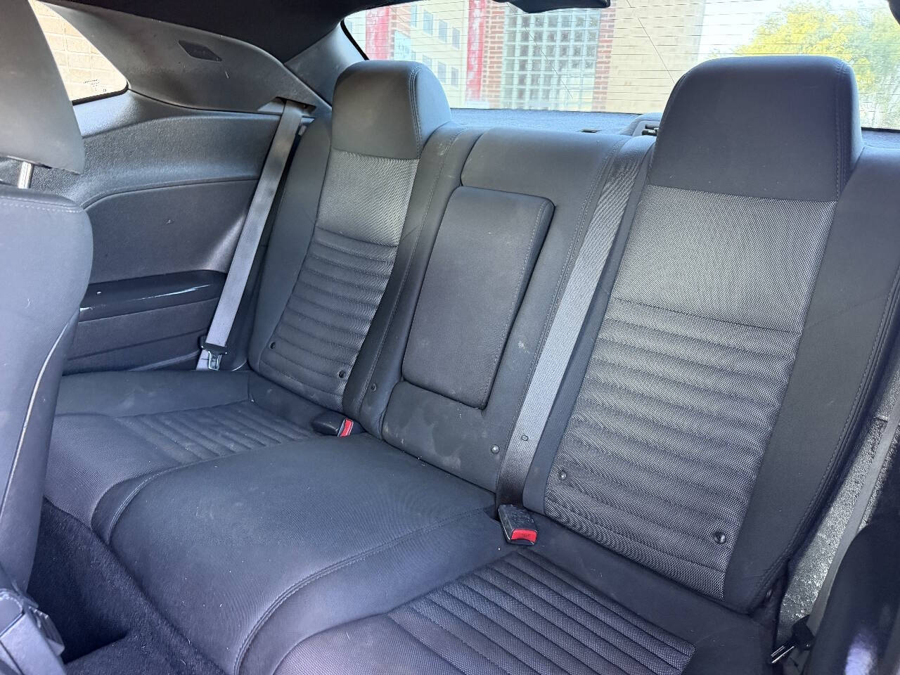 2013 Dodge Challenger SXT Coupe 2D