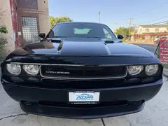 2013 Dodge Challenger SXT Coupe 2D photo 3