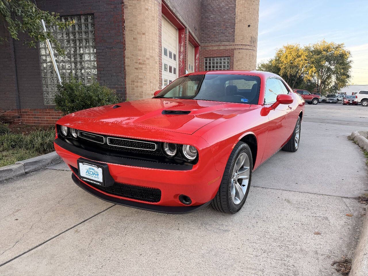 2019 Dodge Challenger SXT Coupe 2D