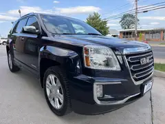 2017 GMC Terrain SLT Sport Utility 4D photo 4