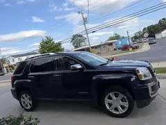 2017 GMC Terrain SLT Sport Utility 4D photo 5