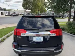 2017 GMC Terrain SLT Sport Utility 4D photo 9