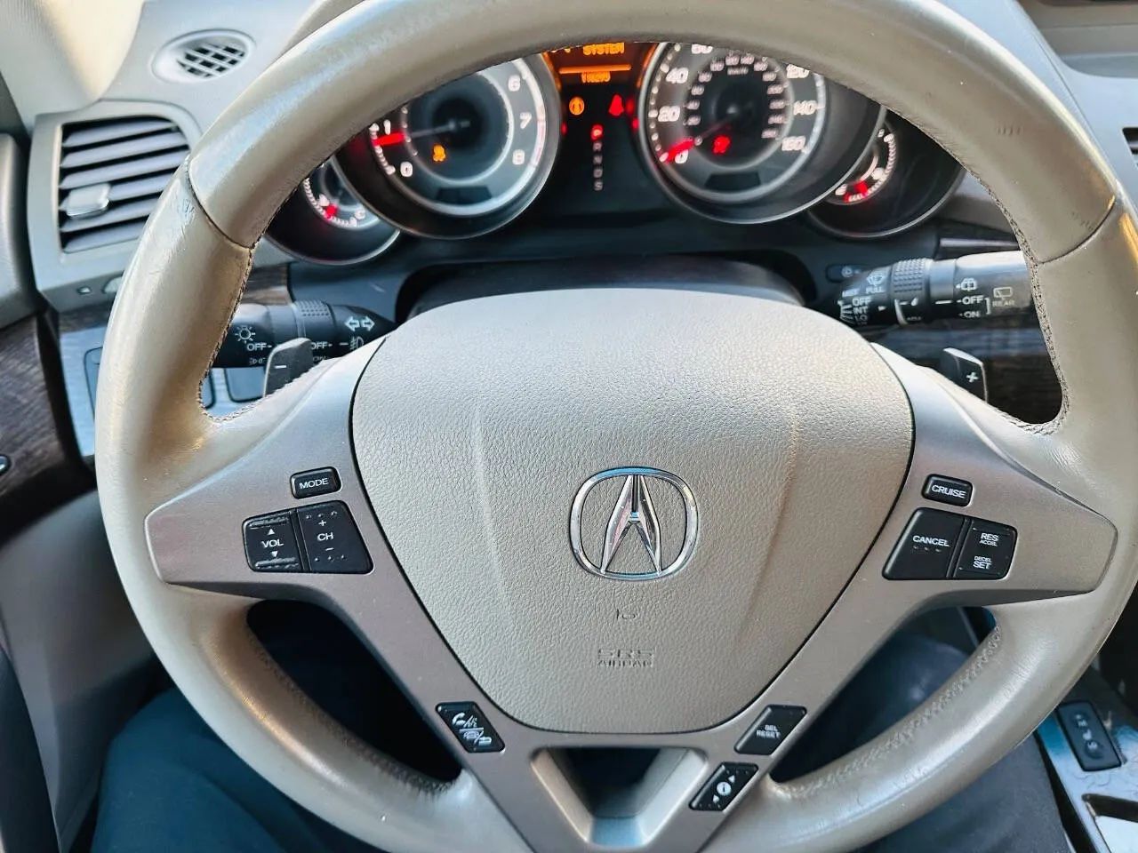 2013 Acura MDX Sport Utility 4D photo 17