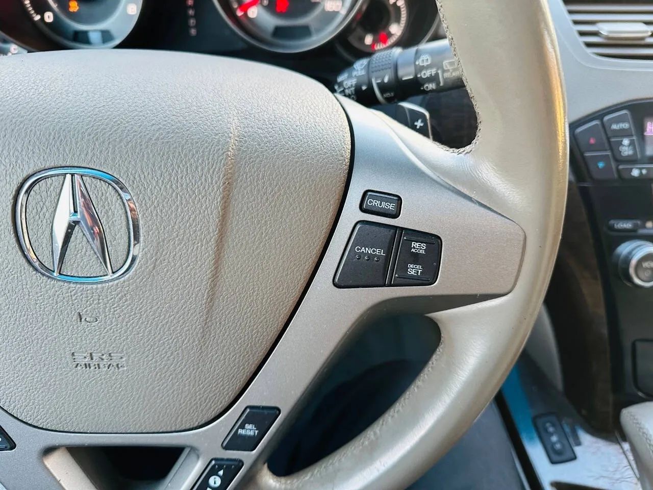 2013 Acura MDX Sport Utility 4D photo 18