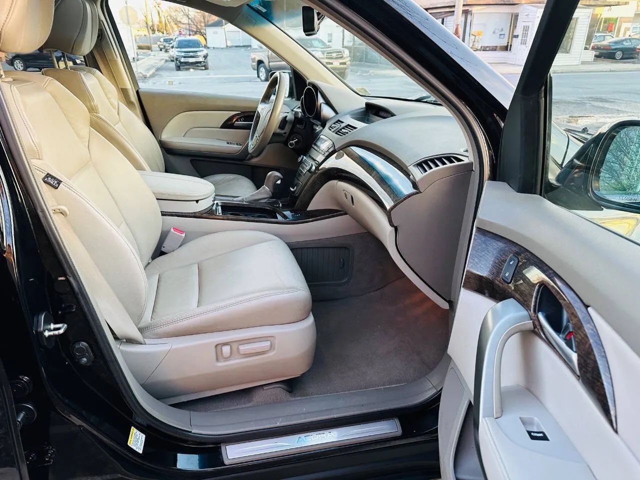 2013 Acura MDX Sport Utility 4D photo 23