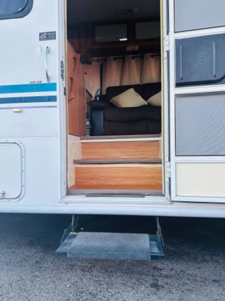 1999 Ford Motorhome Chassis Chassis