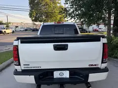 2011 GMC Sierra 1500 Crew Cab Denali Pickup 4D 5 3/4 ft photo 9