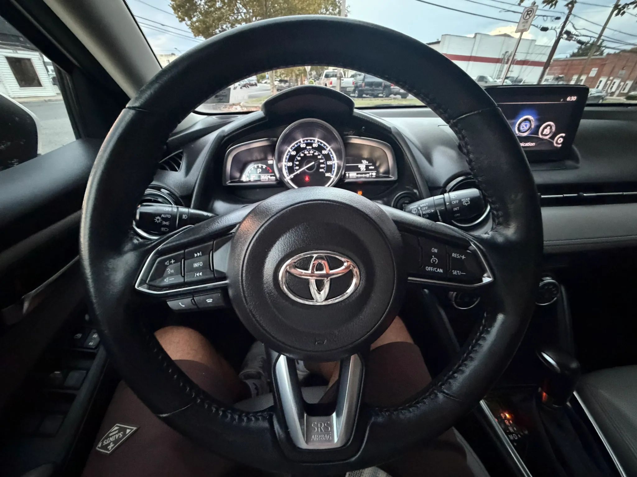 2020 Toyota Yaris Hatchback XLE Sedan 4D