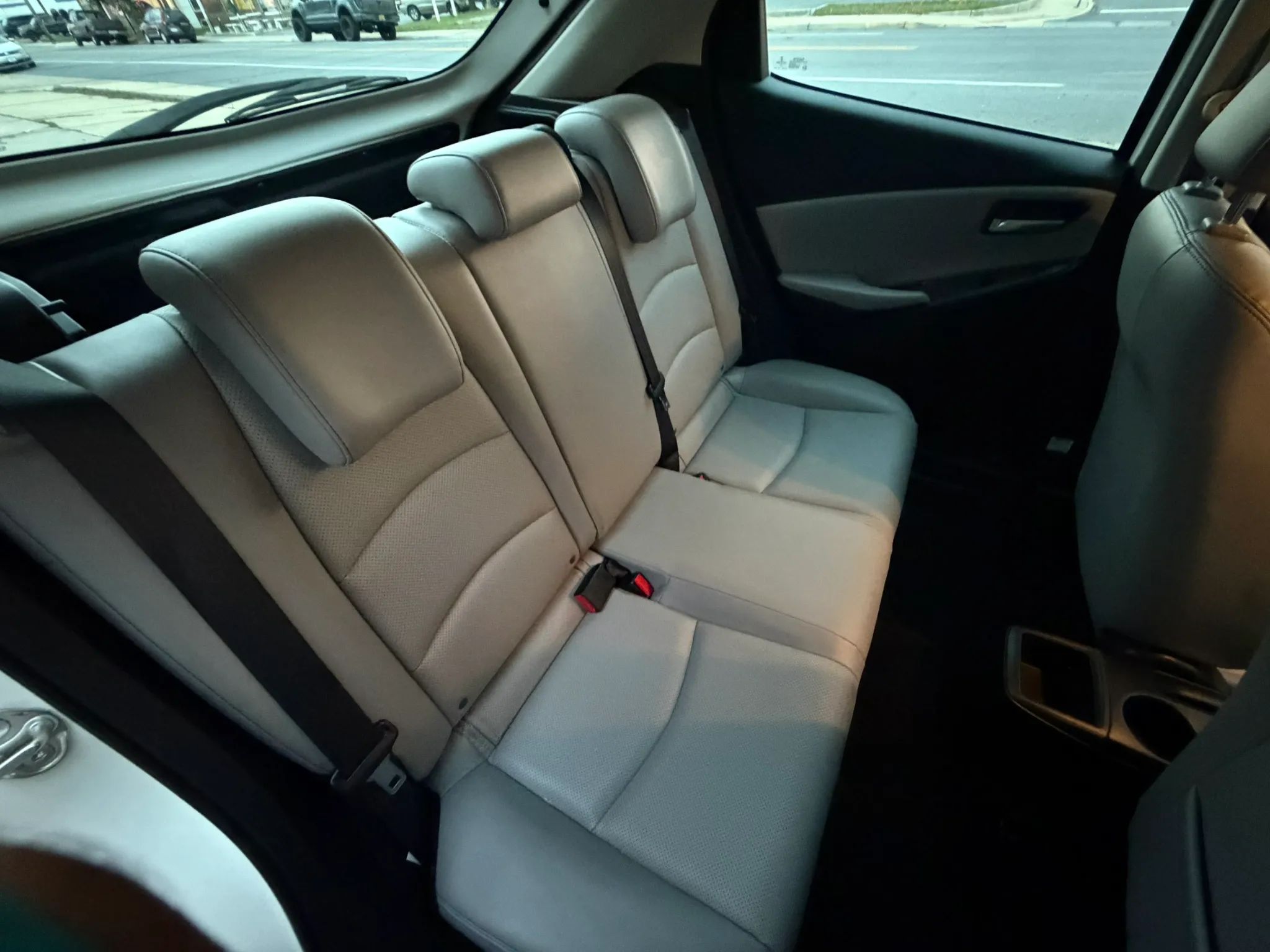 2020 Toyota Yaris Hatchback XLE Sedan 4D