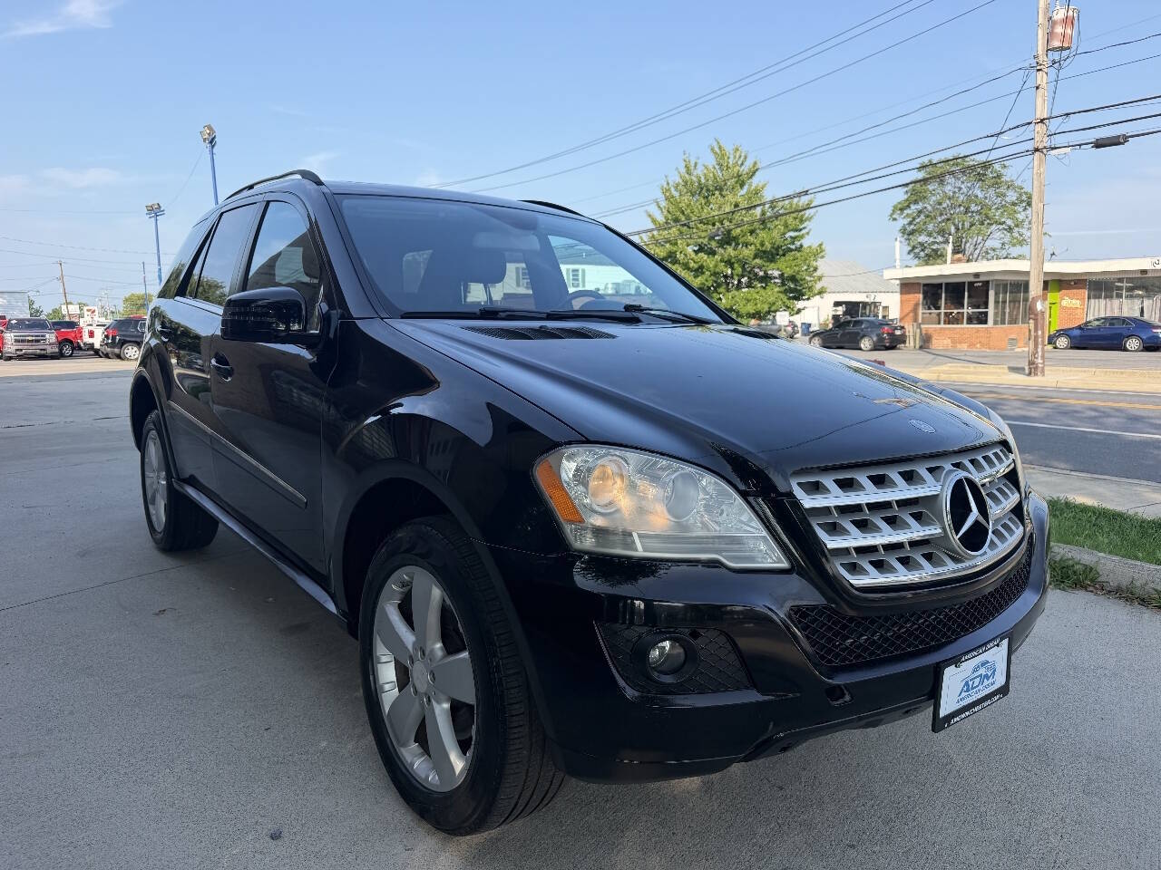 2011 Mercedes-Benz M-Class ML 350 4MATIC photo 3