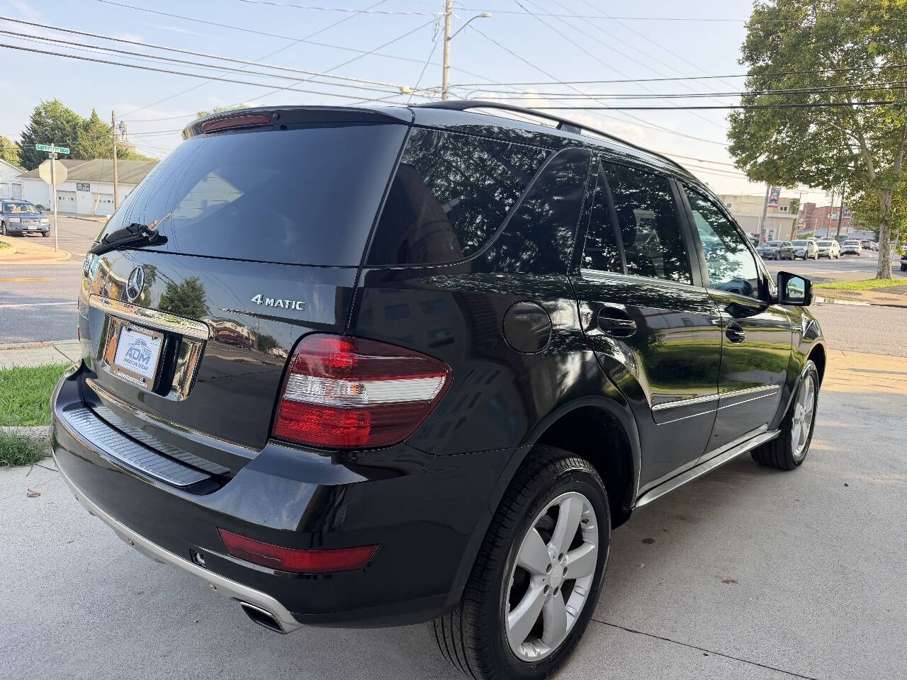 2011 Mercedes-Benz M-Class ML 350 4MATIC photo 5