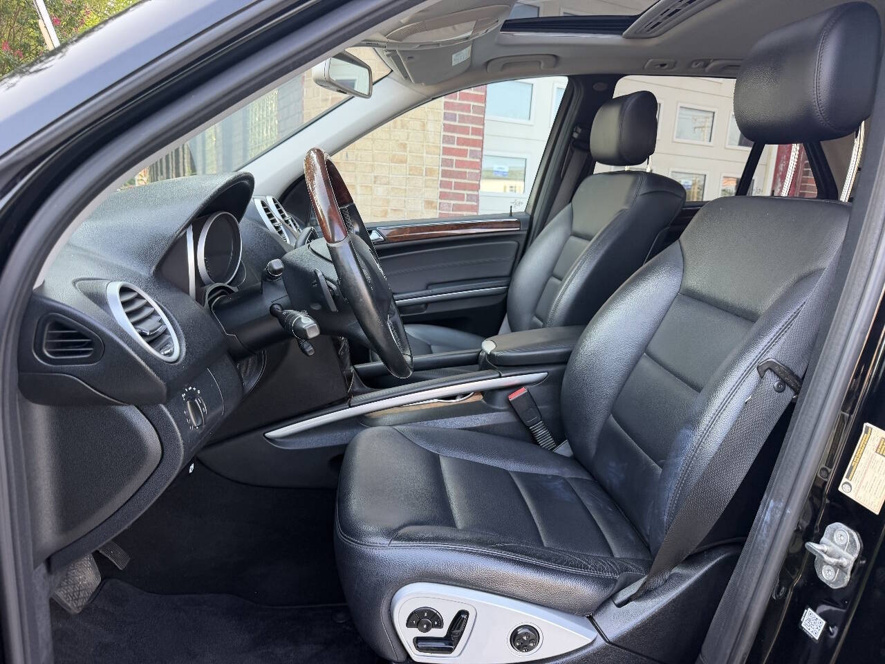 2011 Mercedes-Benz M-Class ML 350 4MATIC photo 14
