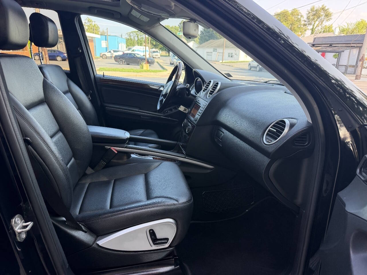 2011 Mercedes-Benz M-Class ML 350 4MATIC photo 30