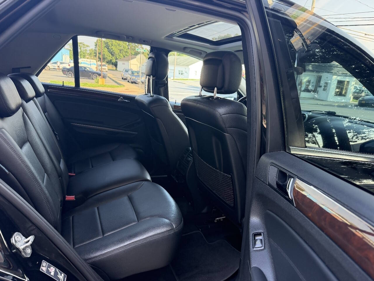 2011 Mercedes-Benz M-Class ML 350 4MATIC photo 34