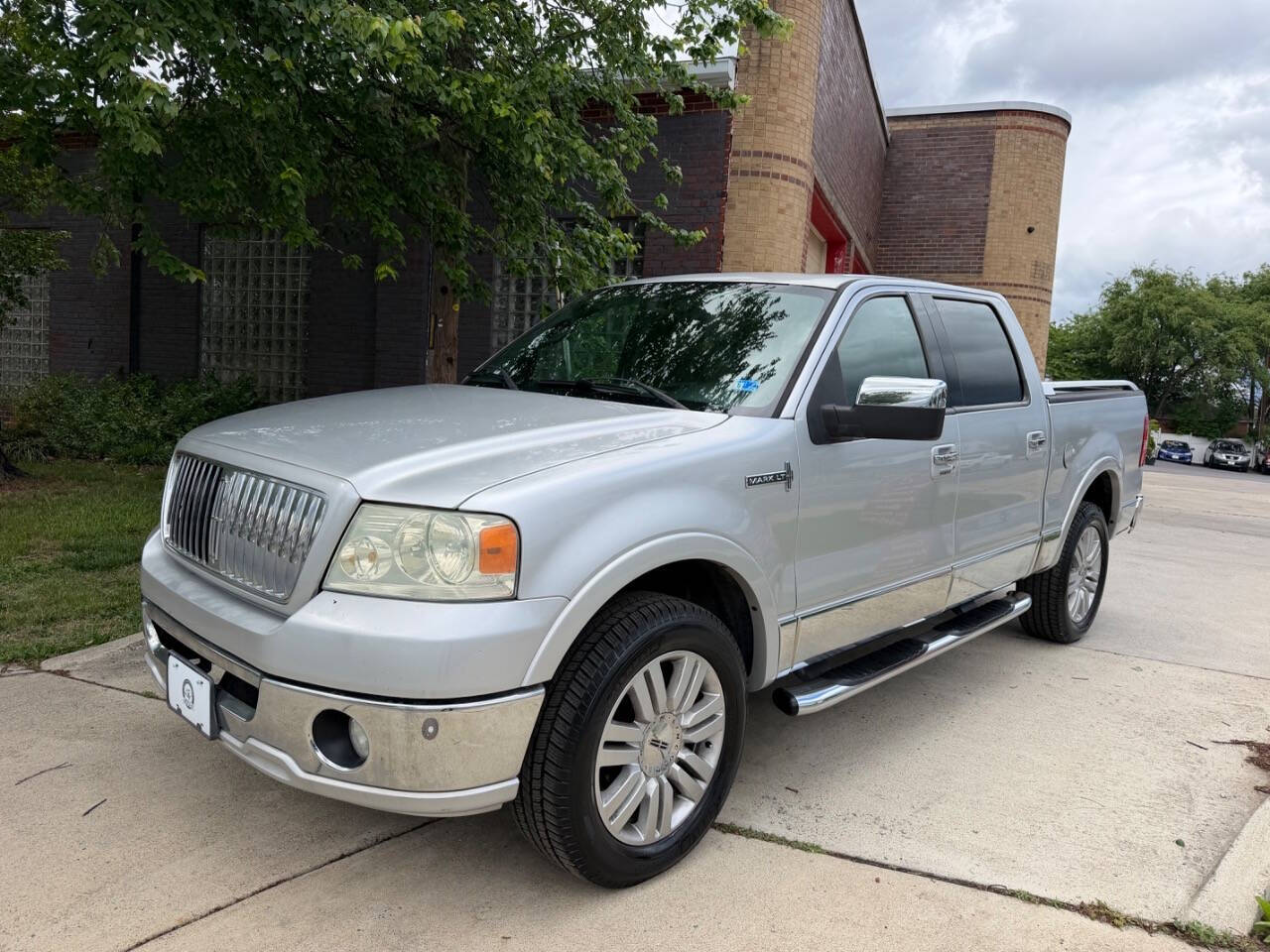 2006 Lincoln Mark LT Pickup 4D 5 1/2 ft for sale in Winchester VA