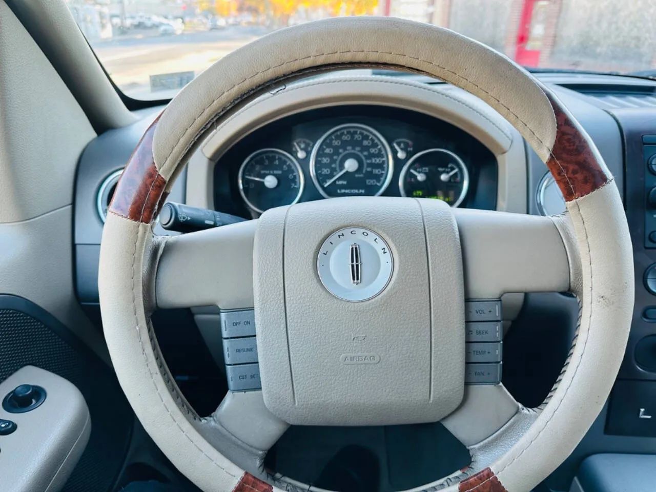 2006 Lincoln Mark LT Pickup 4D 5 1/2 ft photo 20