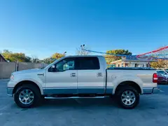 2006 Lincoln Mark LT Pickup 4D 5 1/2 ft photo 11