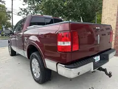 2006 Lincoln Mark LT Pickup 4D 5 1/2 ft photo 9