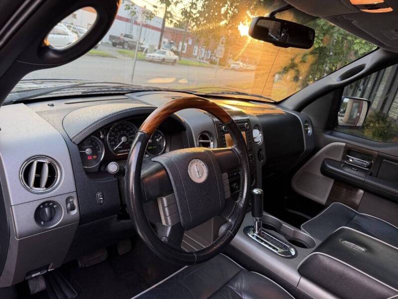 2008 Lincoln Mark LT Pickup 4D 6 1/2 ft