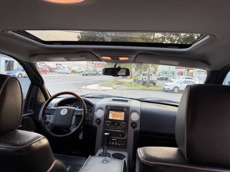 2008 Lincoln Mark LT Pickup 4D 6 1/2 ft