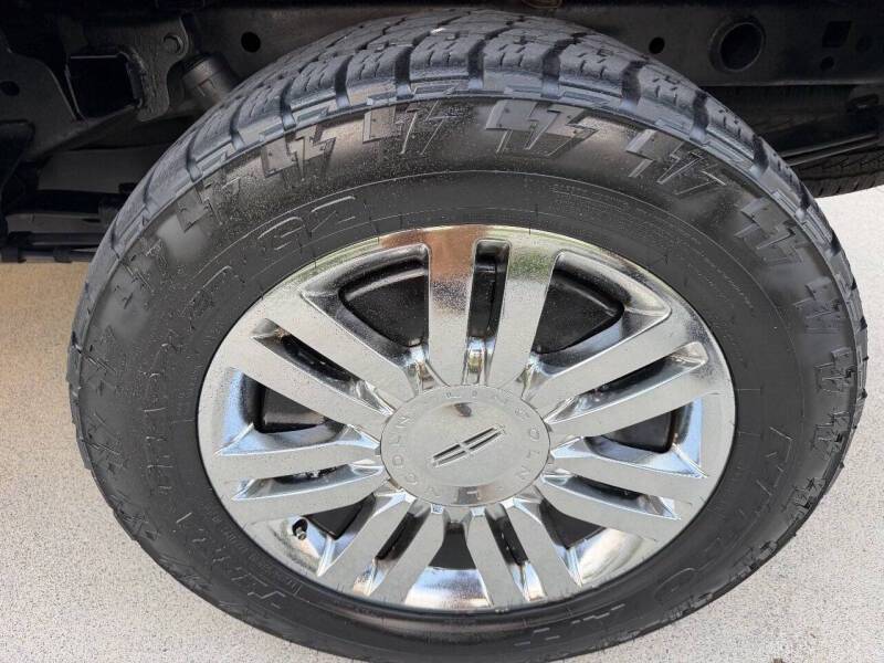2008 Lincoln Mark LT Pickup 4D 6 1/2 ft