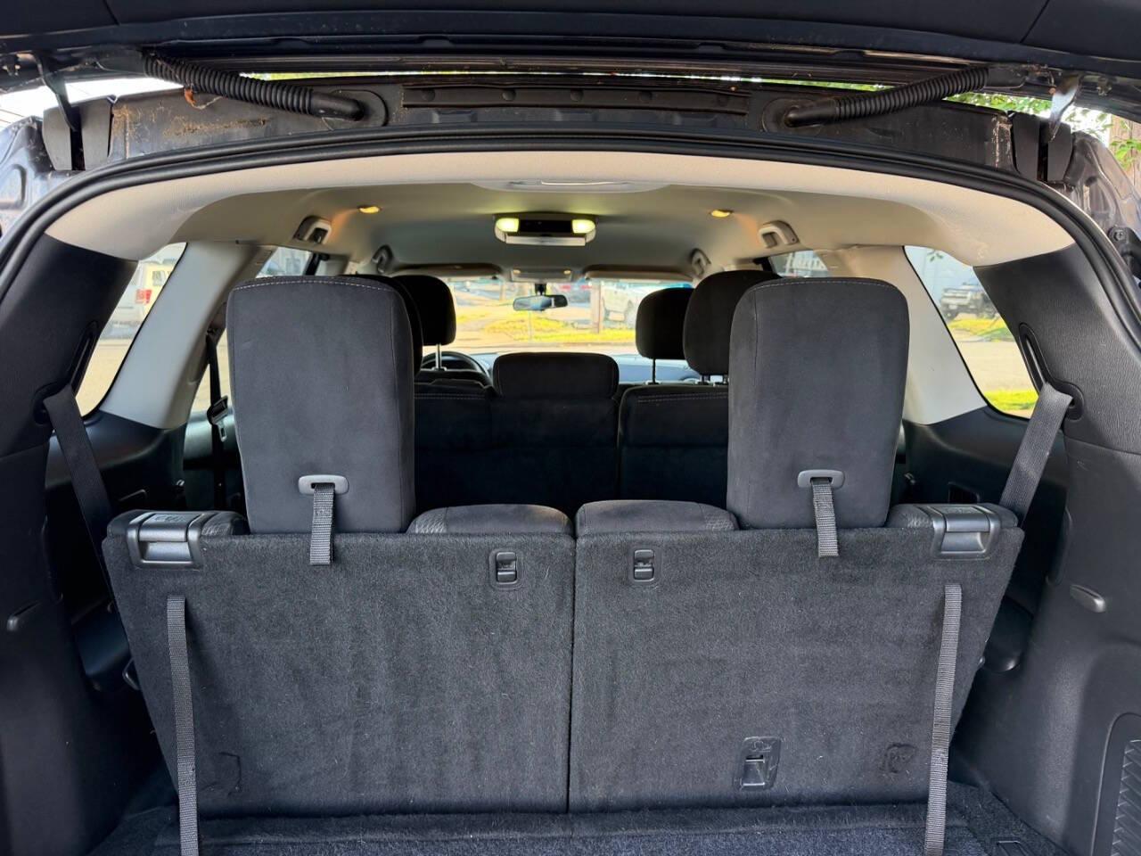2014 Nissan Pathfinder S SUV photo 31