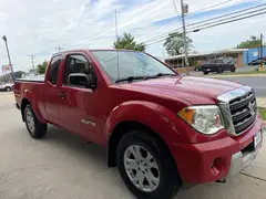 2011 Suzuki Equator Sport Extended Cab photo 3