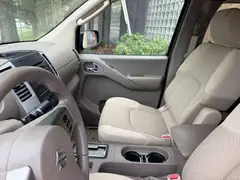 2011 Suzuki Equator Sport Extended Cab photo 9