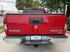 2011 Suzuki Equator Sport Extended Cab photo 10