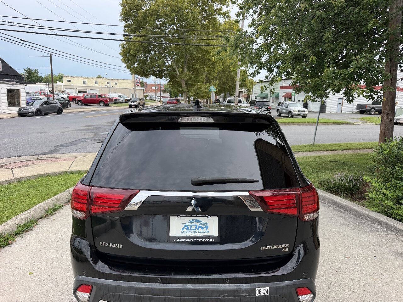 2018 Mitsubishi Outlander SE Sport Utility 4D