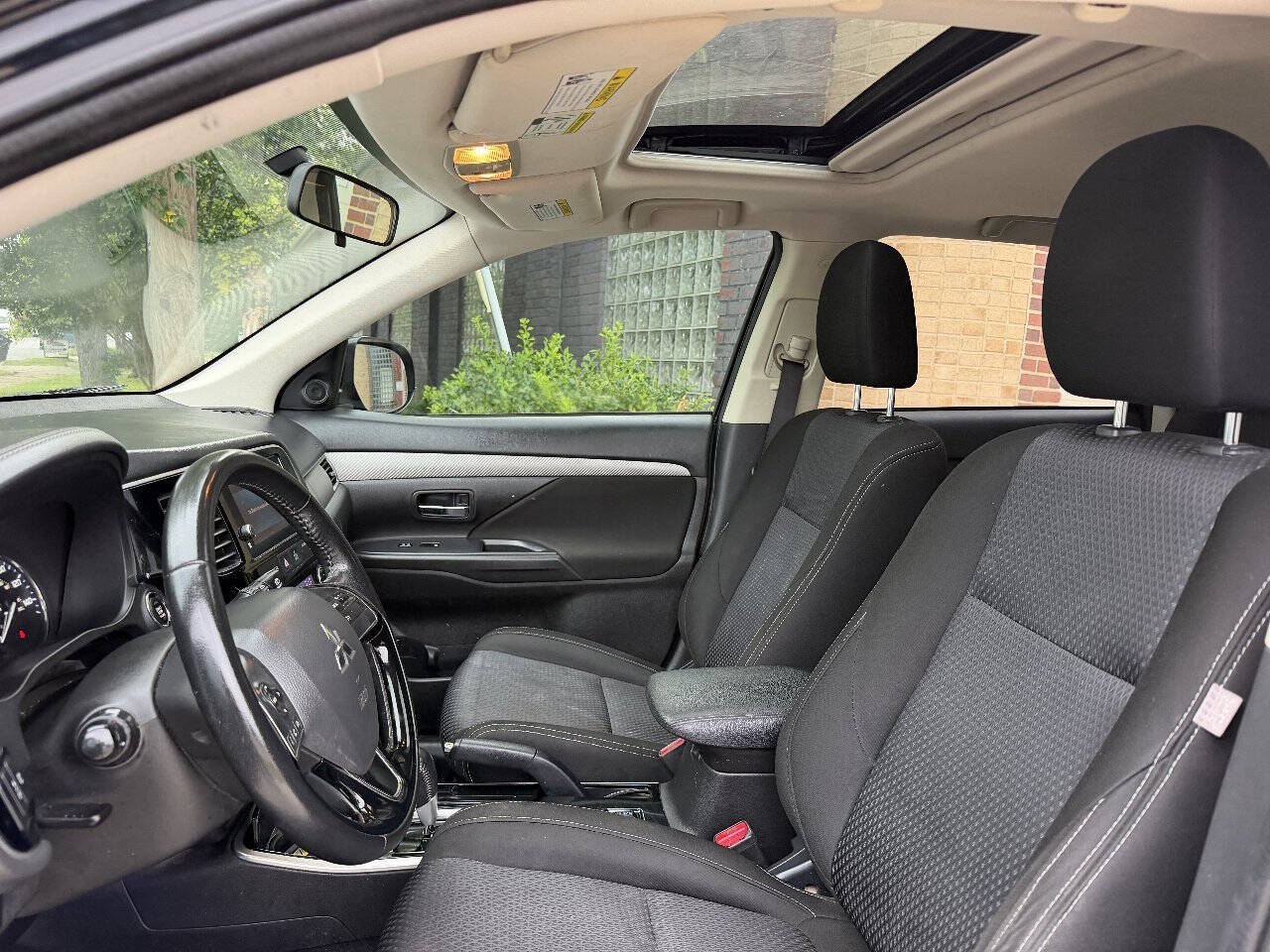 2018 Mitsubishi Outlander SE Sport Utility 4D
