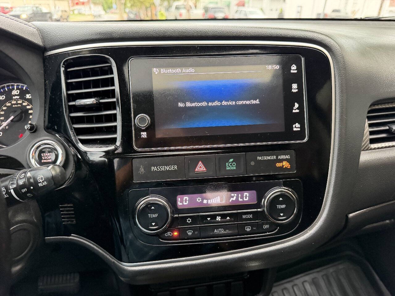 2018 Mitsubishi Outlander SE Sport Utility 4D