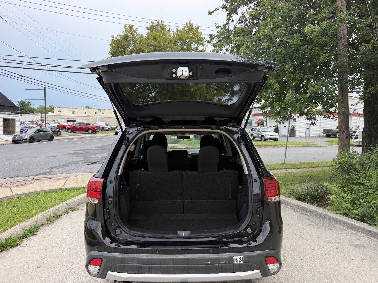 2018 Mitsubishi Outlander SE Sport Utility 4D