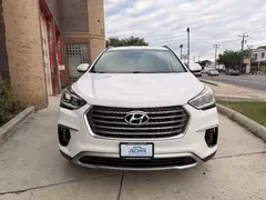 2017 Hyundai Santa Fe SE SUV photo 3