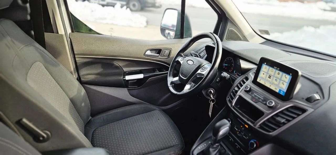 2019 Ford Transit Connect XLT Cargo photo 19