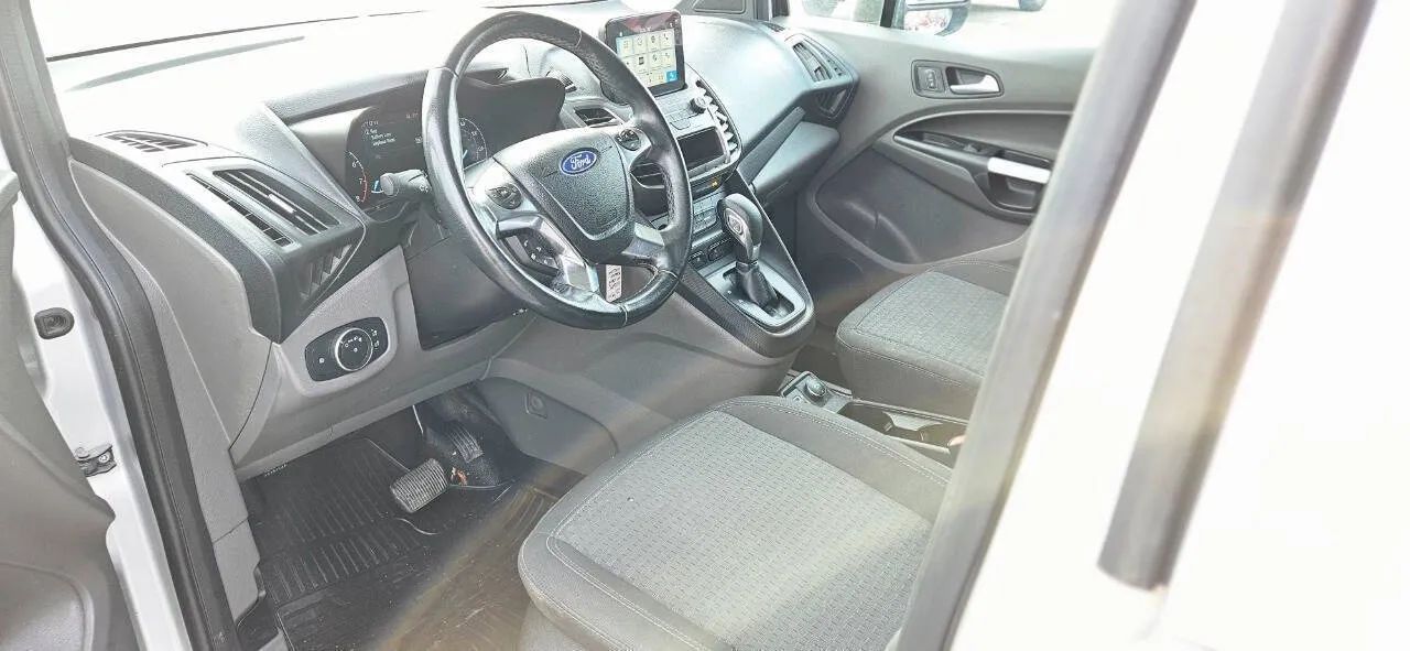 2019 Ford Transit Connect XLT Cargo photo 24