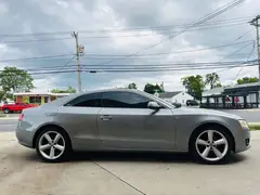 2010 Audi A5 2.0T quattro Premium Plus photo 5